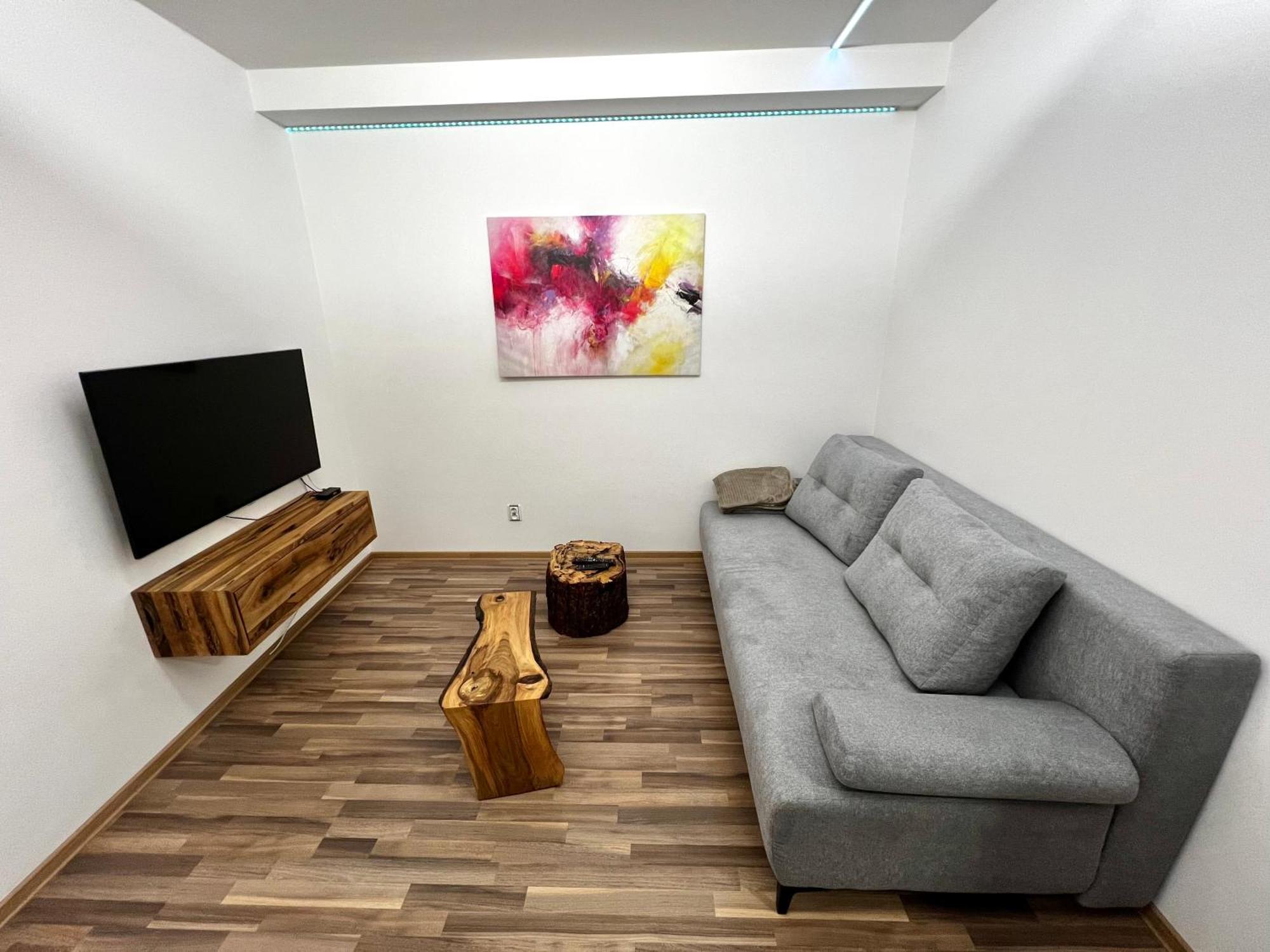 Palackeho Lobby Apartment Alamóc Kültér fotó